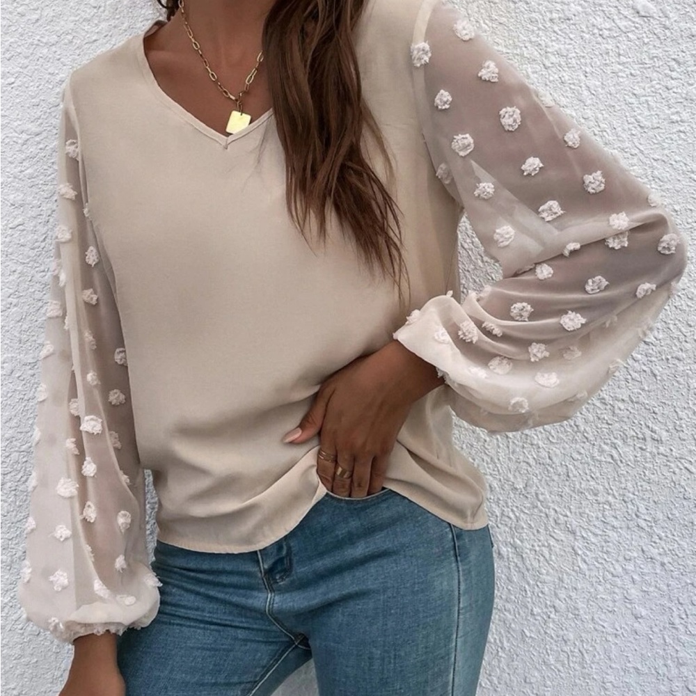 Swiss dot blouse - Picture 5 of 8